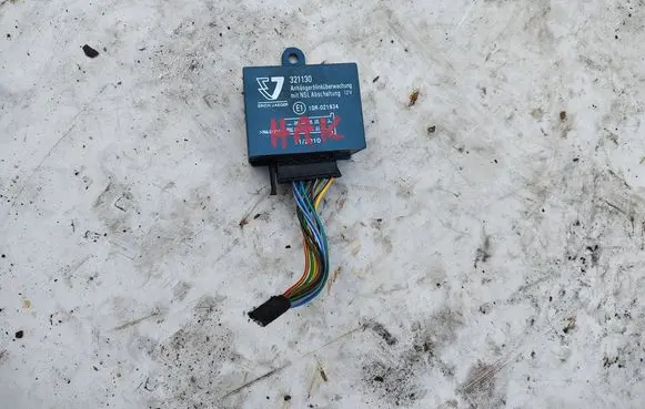 Vauxhall Meriva B Tow bar relay 