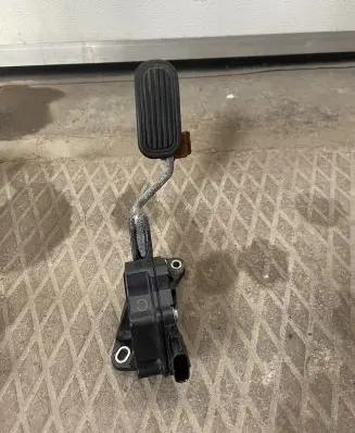 Lexus IS 220D-250-350 Accelerator throttle pedal 1988007241 7811053030 05J10D00117