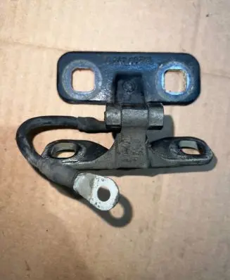 BMW X5 E53 Tailgate/trunk/boot hinge 82476678