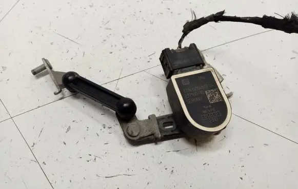 BMW 5 F10 F11 Headlight/headlamp level sensor 37146784072 37146860843 37146870000