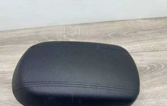 KIA Sportage Armrest