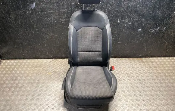 KIA Ceed Front driver seat 
