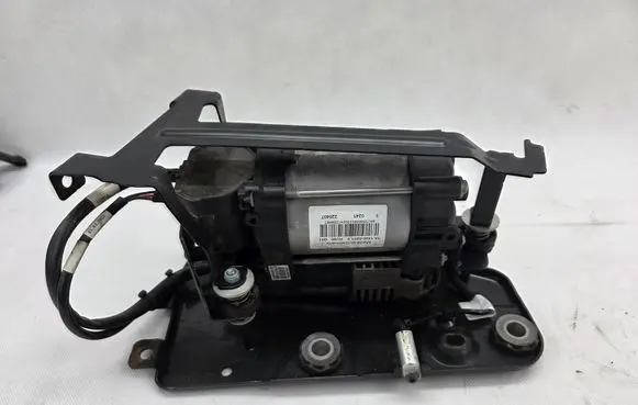 Volvo XC60 Air suspension compressor/pump 32315091