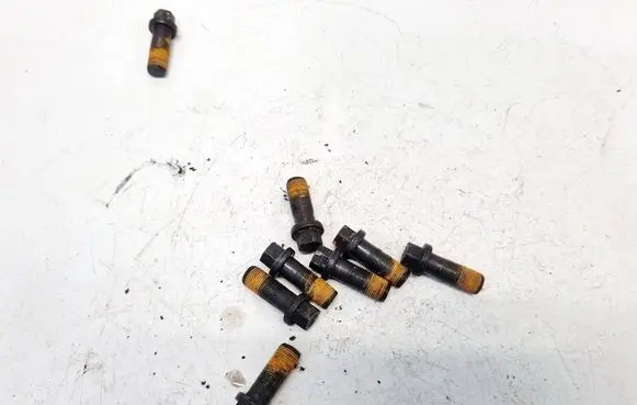 Mazda 5 Nuts/bolts 