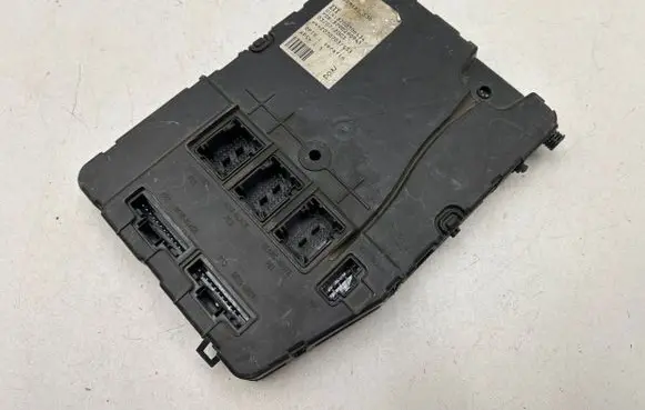 Renault Megane II Comfort/convenience module 8200306434