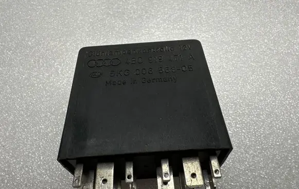 Audi A6 S6 C5 4B Other relay 4B0919471A 5KG00656805