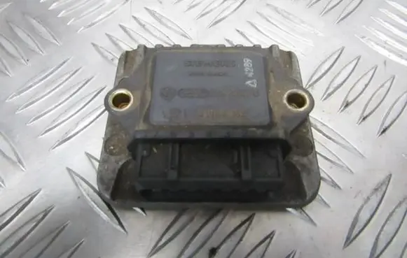 Volkswagen Golf II Ignition amplifier control unit 191905351c 5wk6102