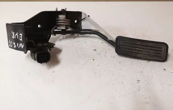 Toyota Avensis T250 Accelerator throttle pedal 8928152021 1983003041
