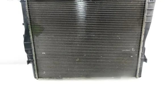 BMW 3 E90 E91 Coolant radiator 7521931