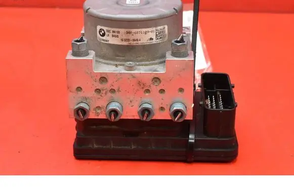 BMW Z4 E89 ABS Pump 6871109