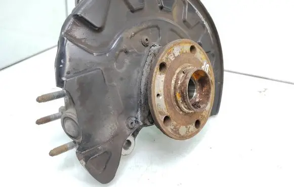 Volkswagen PASSAT B8 Front wheel hub spindle knuckle 5q0407258a
