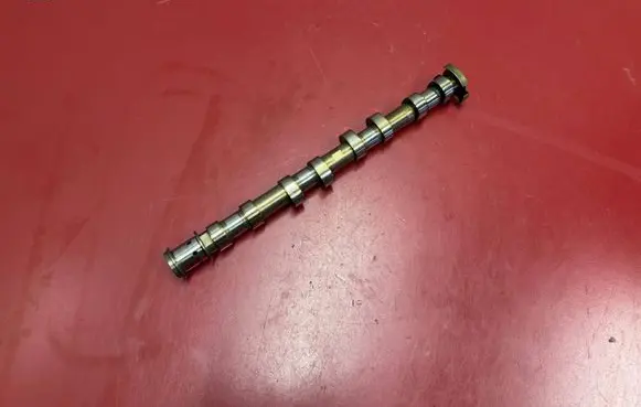 BMW X3 G01 Camshaft 8664036 8664036AI01