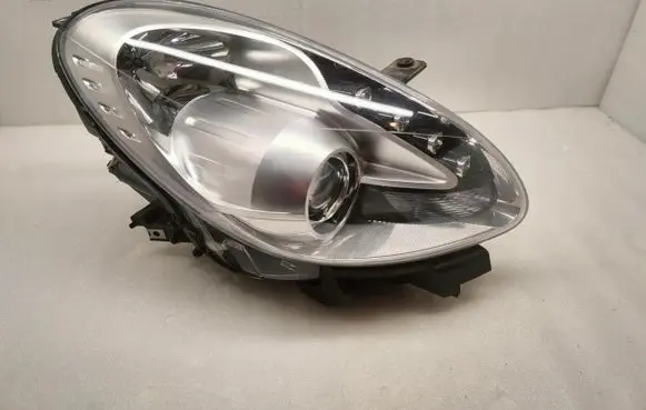 Alfa Romeo Giulietta Headlight/headlamp