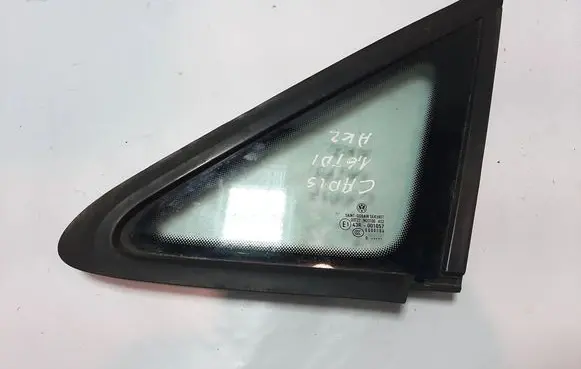 Volkswagen Caddy Front triangle window/glass E000184 43R001057