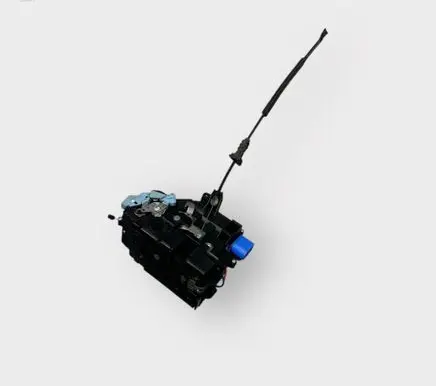 Skoda Octavia Mk2 (1Z) Front door lock 25100D6