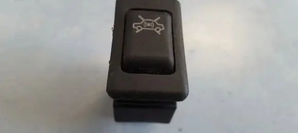 Nissan Primera Alarm switch 
