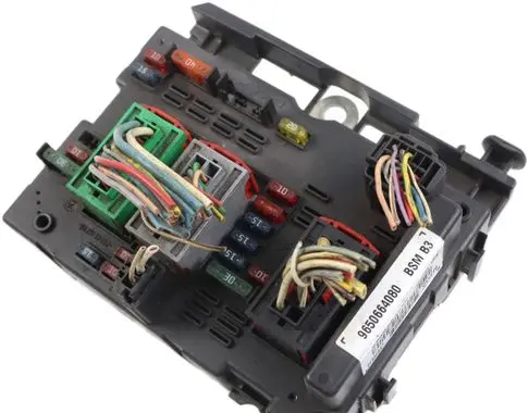Peugeot 307 Fuse module 9650664080 32442673