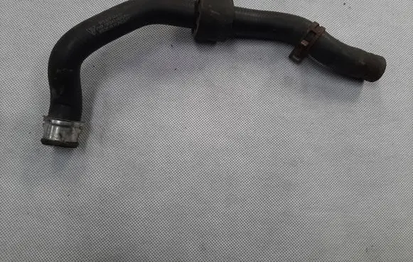 Porsche Panamera (970) Engine coolant pipe/hose 97057258400