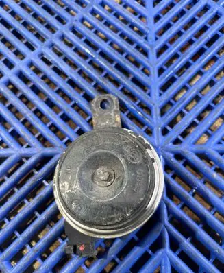 Toyota C-HR I Horn signal 000026