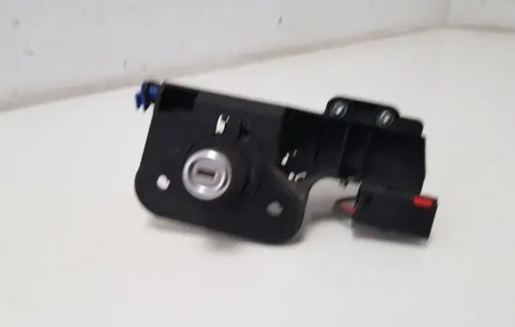 Opel Meriva A Tailgate exterior lock 09183495