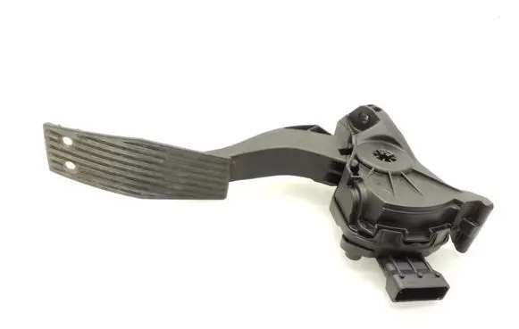 Opel Insignia A Accelerator throttle pedal 13237352