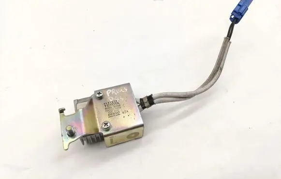 Coolant fan relay