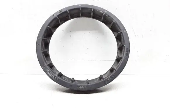 Volvo V70 In tank fuel pump screw locking ring/nut 8649739