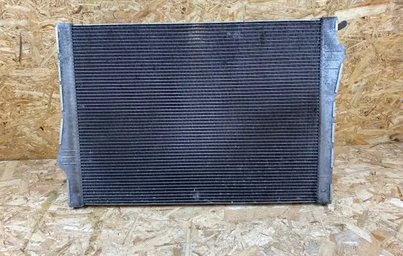 BMW X5 F15 Coolant radiator 8654431