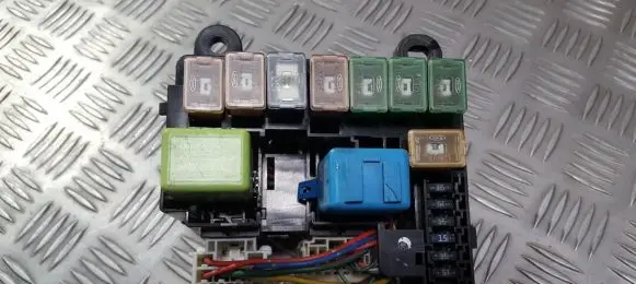 Mazda 626 Fuse box set 72543034 7254-3034