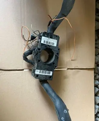 Seat Toledo II (1M) Wiper turn signal indicator stalk/switch 8L0953513G 202852