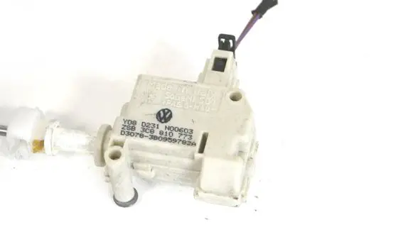 Tesla Model X Other devices 3C08010773