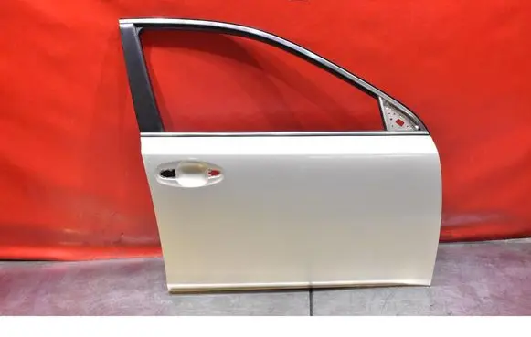 Subaru Legacy Front door