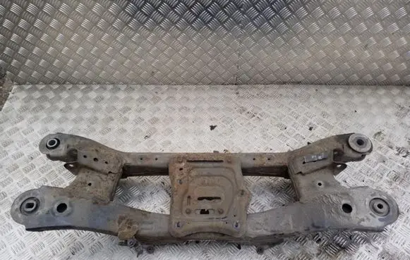 Toyota Avensis T270 Rear subframe 