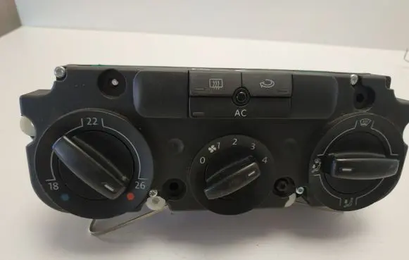 Volkswagen PASSAT B6 Climate control unit 3C2820045A 5HB00932827