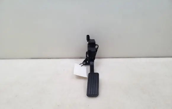 Subaru Legacy Accelerator throttle pedal 36010AL090