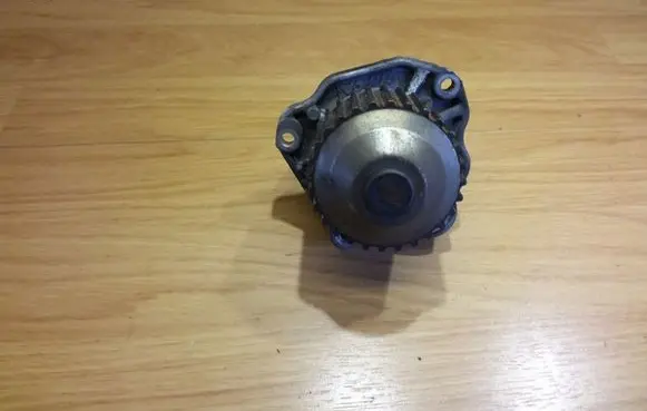 Peugeot 607 Water pump W6PR