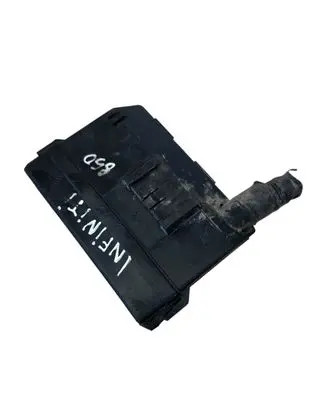 Infiniti FX Fuse module