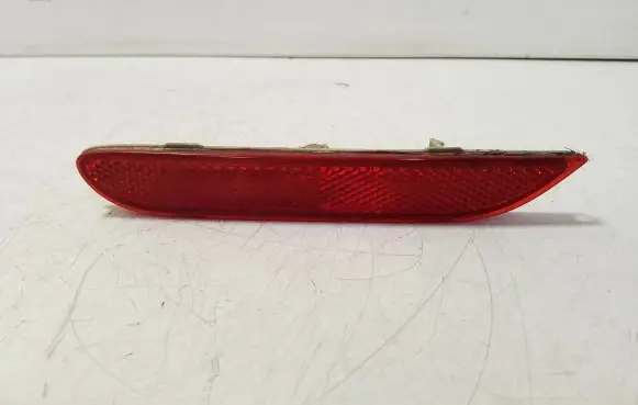 Nissan X-Trail T32 Rear tail light reflector 25023005 3314207