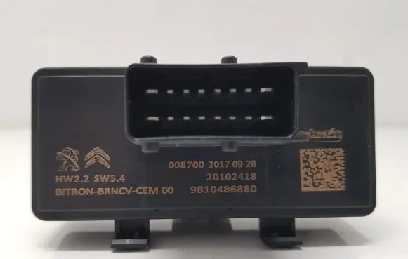 Opel Crossland X Seat heating relay 9810486880 20102418 008700