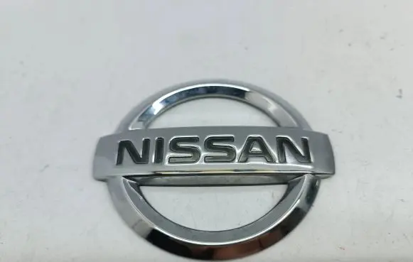 Nissan Note (E11) Manufacturers badge/model letters 90890AU400