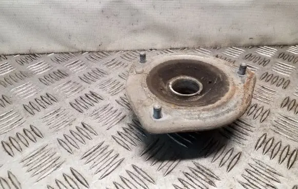 Mini One - Cooper Coupe R56 Front upper strut mount 6772749