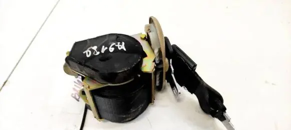 Middle seatbelt (rear)