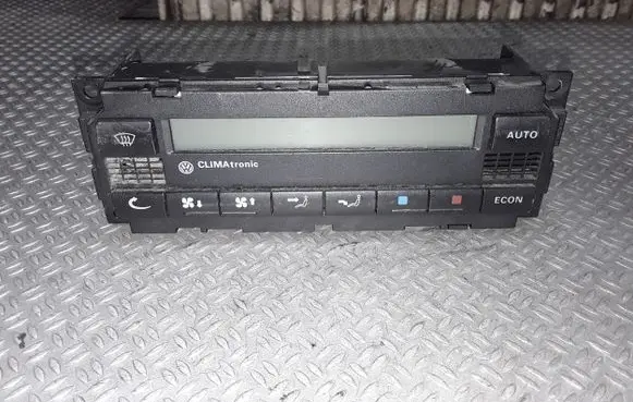 Volkswagen Golf IV Climate control unit