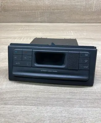 Renault Laguna I Climate control unit 7700425674 9140010332