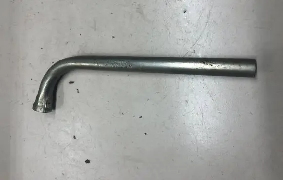 Volkswagen PASSAT B7 Tool set 