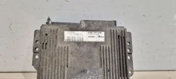Renault Laguna I Engine control unit/module 7700111120 S113725206A 7700111134