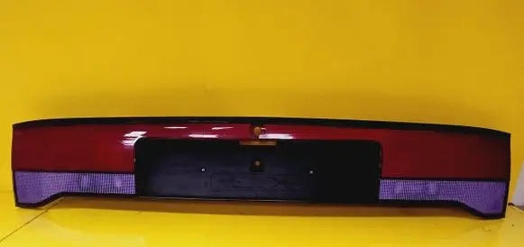 Tailgate rear/tail lights