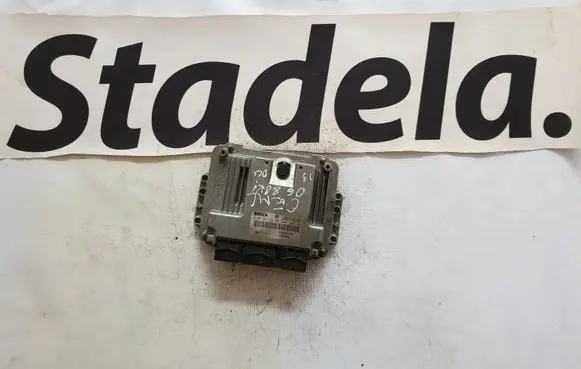 Renault Megane II Engine control unit/module 0281012769