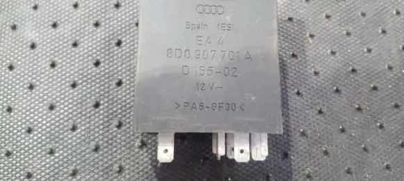 Audi A4 S4 B5 8D Other relay 8D0907701A D155-02