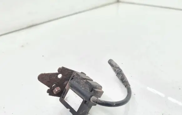 Opel Vectra C Air suspension front height level sensor 13104286